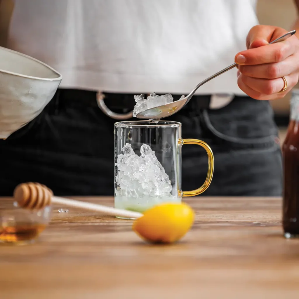 Préparation avec Laurie de la Tribu des Kawas, pour une boisson gourmande lupin concombre menthe citron