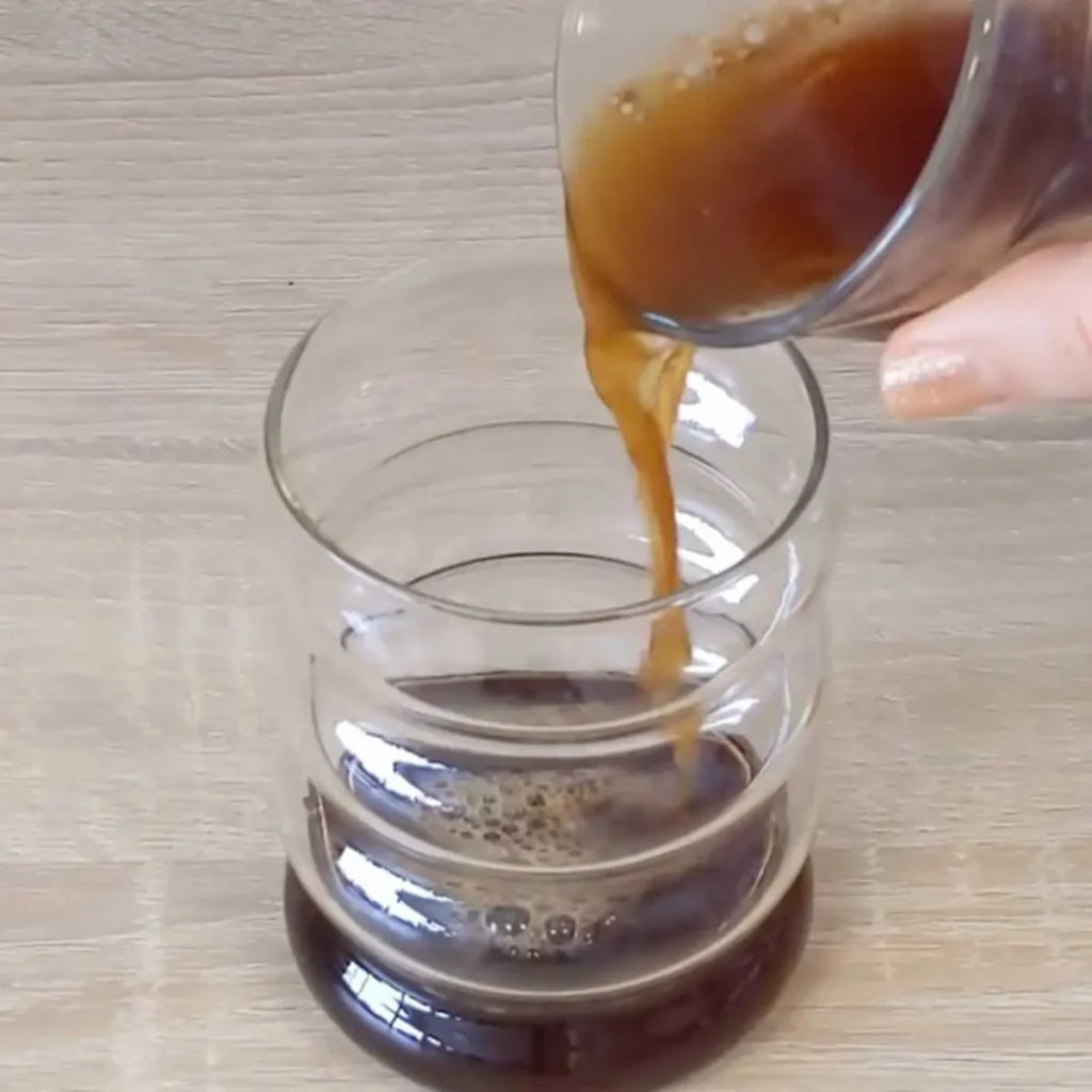 La recette du lupin chaï latte de La Tribu des Kawas pas à pas, etape 2 - le lupin avec le chaï