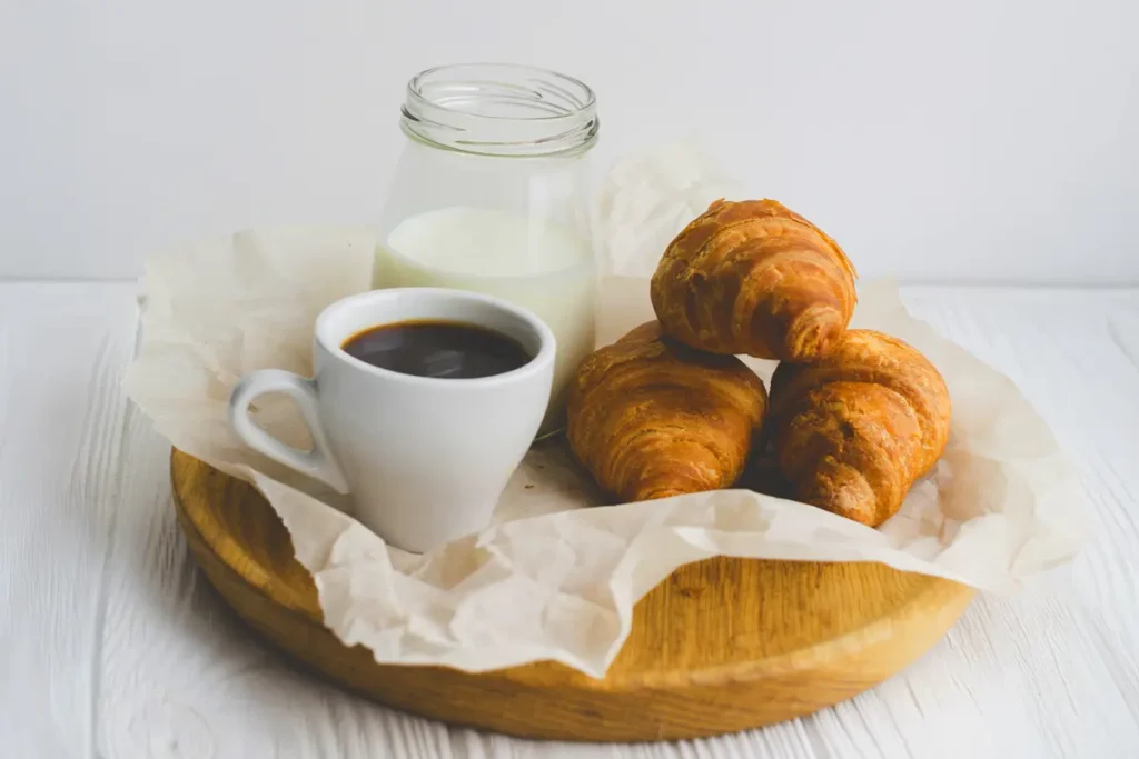quelles boissons choisir au petit déjeuner ? thé café, Lupin, chicorée ? La Tribu des Kawas, la marque bio et handi-solidaire, te dit tout !